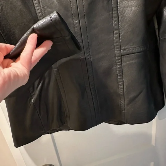 AVANTI Black Leather Women's Jacket - Picture 4 of 15